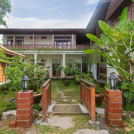 Graha Petulu Ubud By Genuinehost